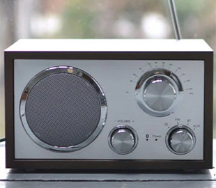 Окупанти нищать телекомунікації: як отримувати інформацію без інтернету та мобільного зв’язку