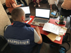 Киберполиция арестовала ромов, обманувших более 250 пользователей OLX