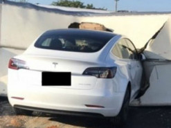 Автопилот Tesla оказался самым небезопасным среди аналогов