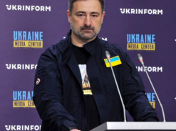 "Російський воєнний корабель... все". "Укрпошта" відзначить 40 днів затонулого крейсера випуском марки