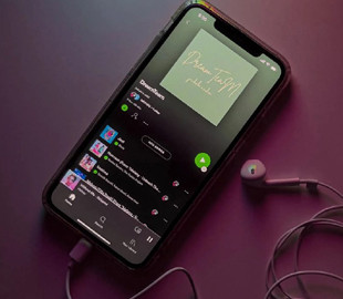 Користувачі скаржаться, що Spotify перегріває iPhone і швидко розряджає батарею