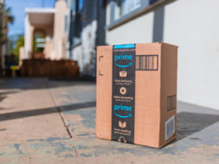 Amazon сотрудничает с правительством США для борьбы с контрафактной продукцией