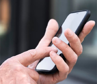 Телефон швидко гріється та сідає — можливо, вас прослуховують