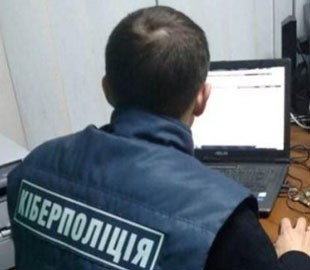 Кассир похитила 126 тысяч гривен с банковских счетов клиентов в Волынской области