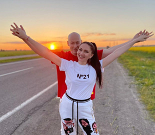 Дружина Гордона похизувалася сімейною ідилією з чоловіком