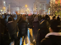 Іранці винаходять нові способи спілкування під час блокування інтернету