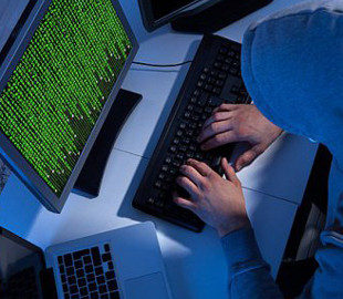 У Польщі затримали російського хакера, який зламував бази даних інтернет-магазинів