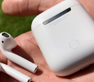 Чехлом новых AirPods можно будет заряжать iPhone