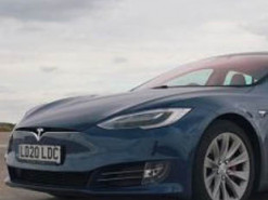 Tesla Model S и Porsche Taycan Turbo S: кто кого