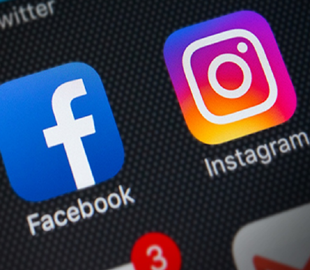В работе соцсетей Facebook и Instagram произошел сбой