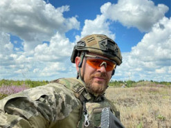 Я не рвусь у бій: Сашко Положинський розповів про свою службу в ЗСУ