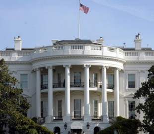 В США неизвестные прослушивали мобильные телефоны сотрудников Белого дома