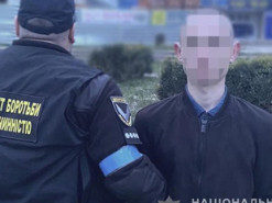 У Кропивницькому затримали наркозбувача та припинили роботу інтернет-магазину з продажу наркотиків