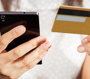 Харьковские правоохранители раскрыли схему «развода» через онлайн-магазины