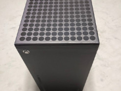 Microsoft выпустила лимитированную настольную игру в стиле Xbox Series X