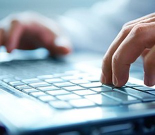 Ноябрьские поставки ноутбуков у лидеров просели на 11%