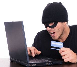 Чоловік віддав чималу суму шахраю, щоб влаштуватися на роботу за кордоном