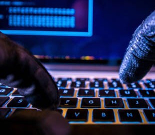 В ФСБ заявили о необходимости контролировать киберпространство