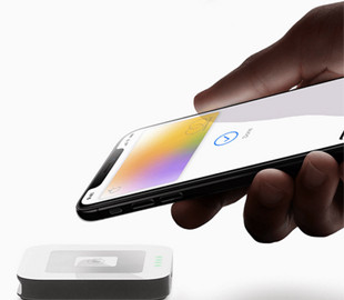 Apple купила стартап Mobeewave, который делает из смартфона платежный терминал
