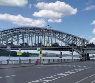 Кремль перекидає десятки танків “Прорив” у Санкт-Петербург, — “Атеш”