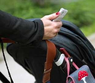 Десятки тысяч детей оказались в опасности из-за слежки родителей