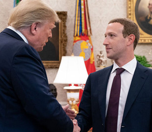 Трамп и Цукерберг обсудили ситуацию с соцсетями в США