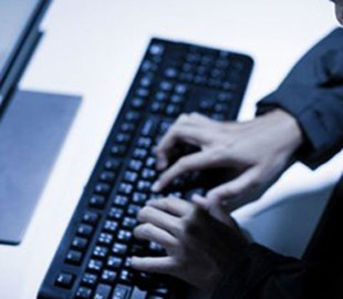 В Запорожье работник СМИ насиловал 3-летнюю девочку "ради журналистского расследования"