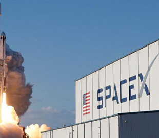 SpaceX планирует вывести на орбиту новую группу интернет-спутников