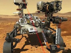 NASA показало, как марсоход Perseverance использует свой мощный лазер