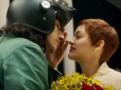 Amazon опубликовал финальный трейлер мюзикла «Аннетт» с Марион Котийяр