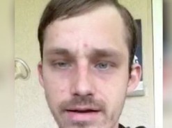 Бездомному подарили смартфон и он завел 12 000 подписчиков