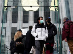 Минцифра призвала заблокировать Apple Store для россиян