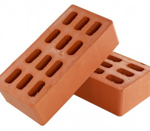 Заказав форму в интернете, футболисты получили 2 кирпича и влажные салфетки