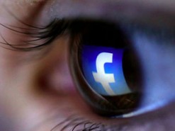 Facebook может начать платить пользователям за просмотр рекламы