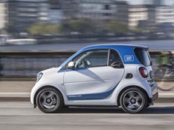 Daimler и BMW договорились объединить мобильные сервисы