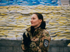 Мобілізація у воєнний час: за яких умов жінкам заборонять виїзд за кордон