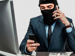 Мошенники атакуют клиентов Приватбанка через Facebook