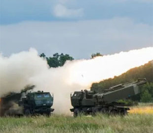 Змінить правила на полі бою: у США розробляють безпілотну версію HIMARS