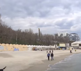 Украинцы создали забавные фотожабы на отдых в период коронавируса