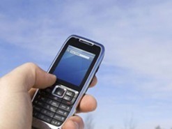 Жителей оккупированного Донецка предупредили о "деградации сервисов" мобильного "Феникса"