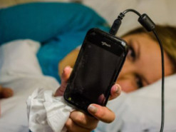 Названа опасность ночной зарядки смартфона