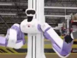 Робот Reflex у 20 разів дешевший за конкурентів і навчається нових навичок за 60 хвилин