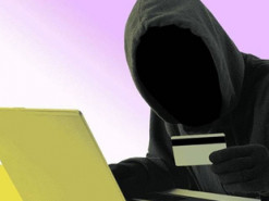 ЗМІ: онлайн-шахраї використовують смерть Папи Франциска для крадіжки грошей