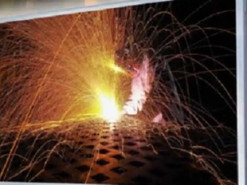 Крупнейший японский производитель ЖК-дисплеев продаст ещё один завод, чтобы справиться с убытками