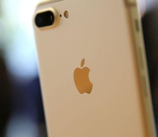 Чоловік хотів продати «Iphone 7», натомість став жертвою аферистів