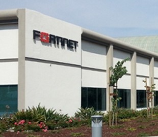 Прибыль Fortinet удвоилась, а выручка поднялась на 21%