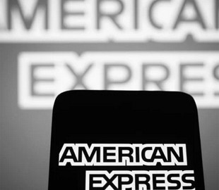 American Express приостанавливает осуществление операций в России и Беларуси