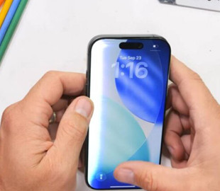 Техноблогер розібрав iPhone 17 і показав найвразливіші компоненти