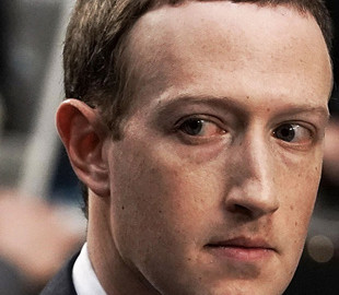 Facebook приняла чернокожих мужчин за приматов