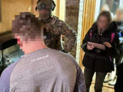 Шахраї видурили у українців 800 тисяч гривень під виглядом допомоги від держави